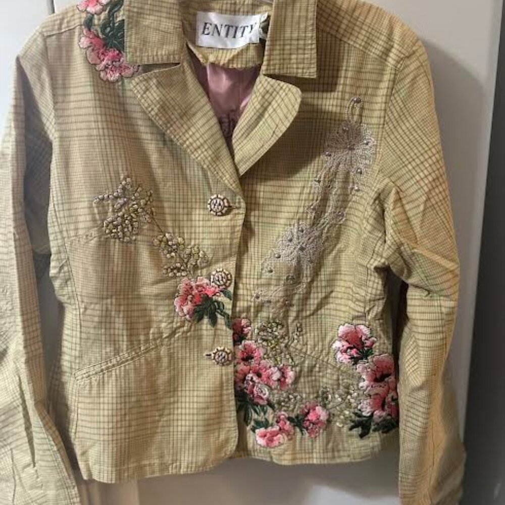 Entity Short Embroidered Blazer